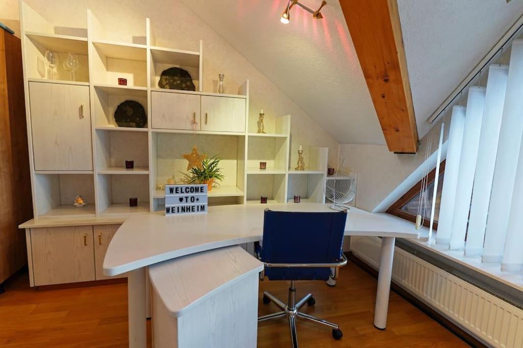 Grosse, Helle Wohnung Fuer Bis Zu 6 Personen Weinheim Exterior foto